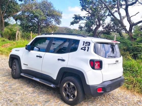 JEEP RENEGADE 2.0 16V TURBO DIESEL SPORT 4P 4X4 AUTOMÁTICO JEEP RENEGADE 2.0 16V TURBO DIESEL SPORT 4P 4X4 AUTOMÁTICO
